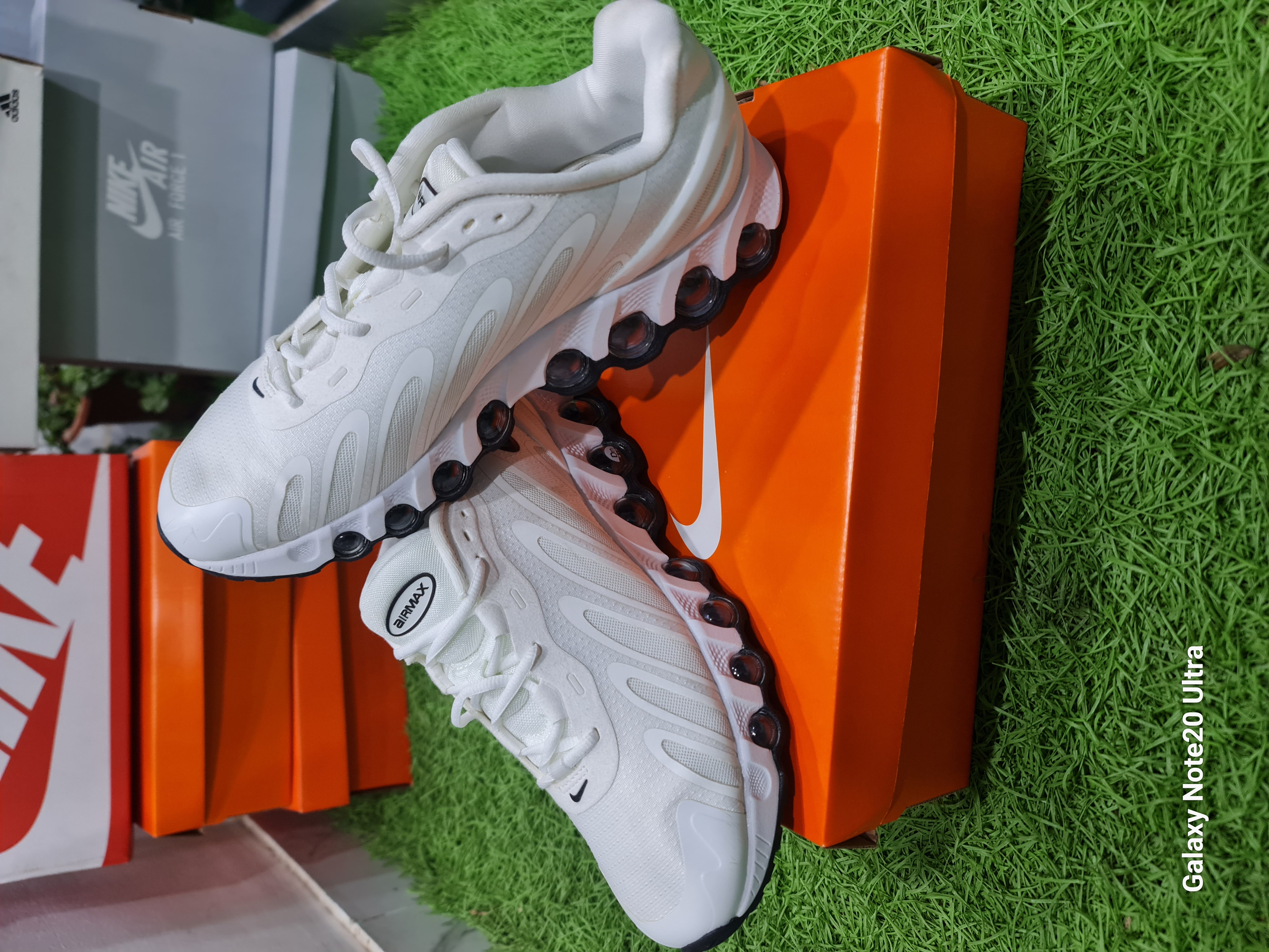 NIKE DN8 BLANCO