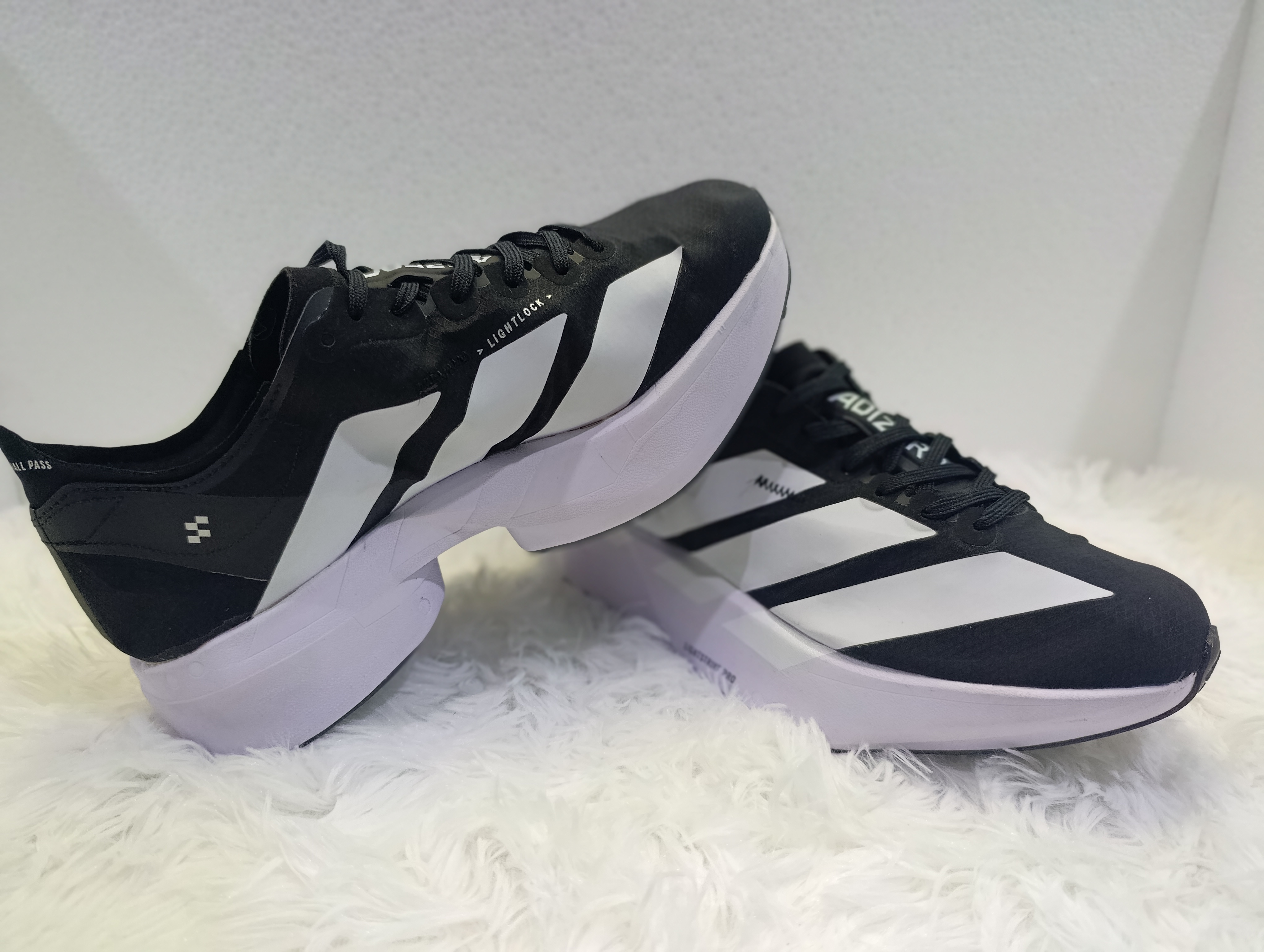 ADIDAS ADIZERO ADIOS PRO 4 NEGRO — foto 3