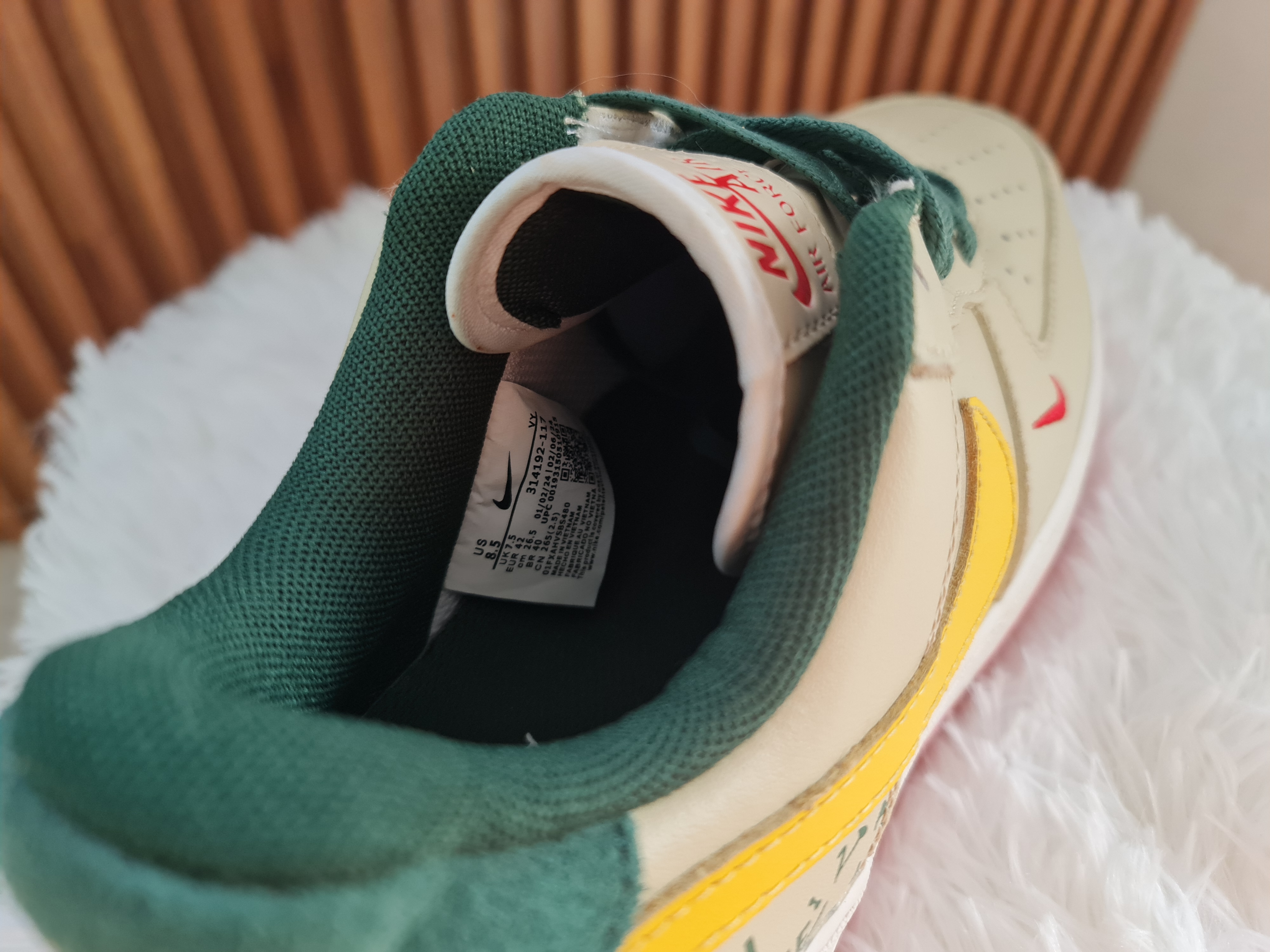 NIKE AIR FORCE 1 BLANCO/VERDE/ROJO — foto 2