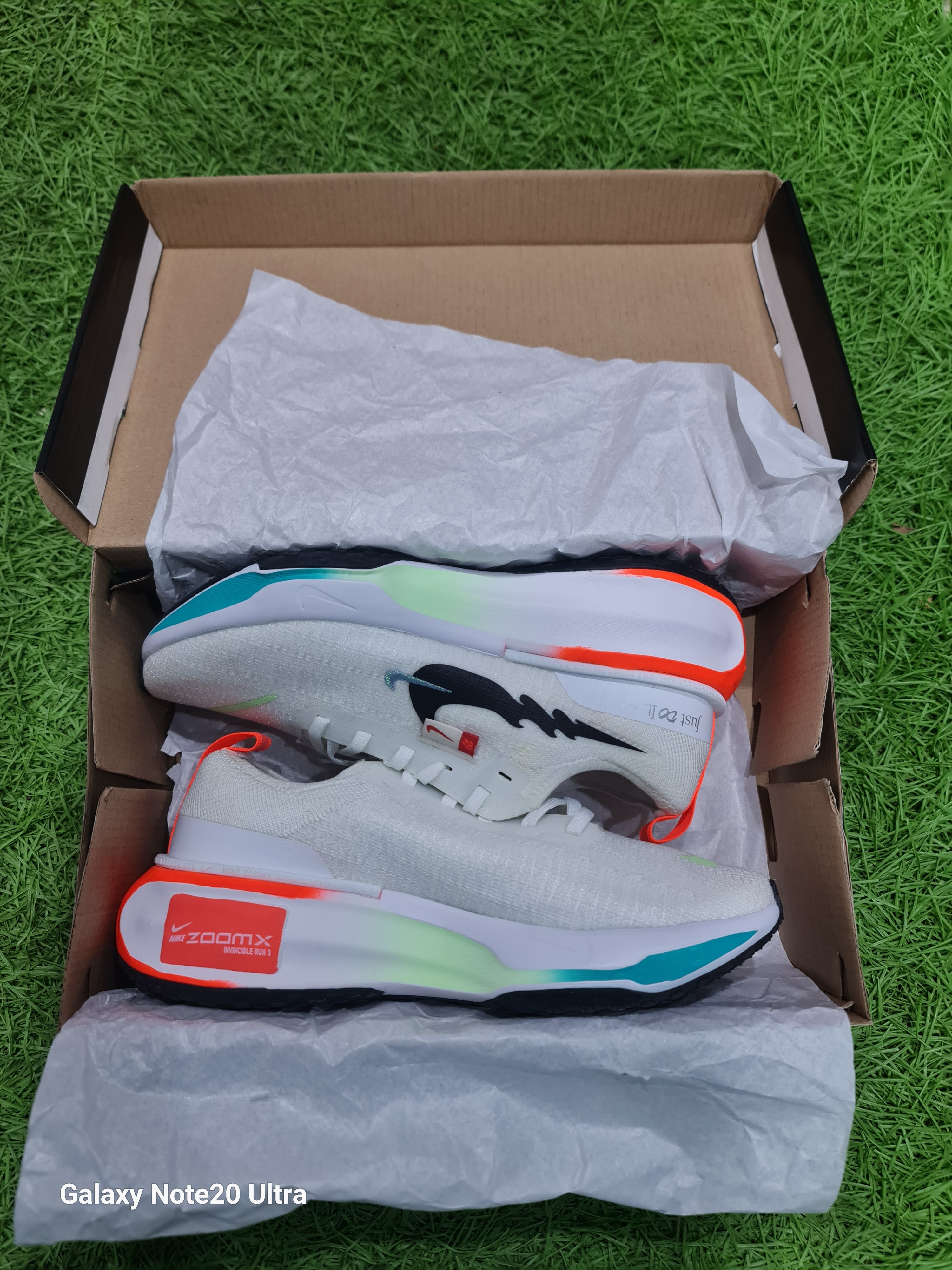 NIKE ZOOMX INVINCIBLE FLYKNIT 3 BLANCO — foto 7
