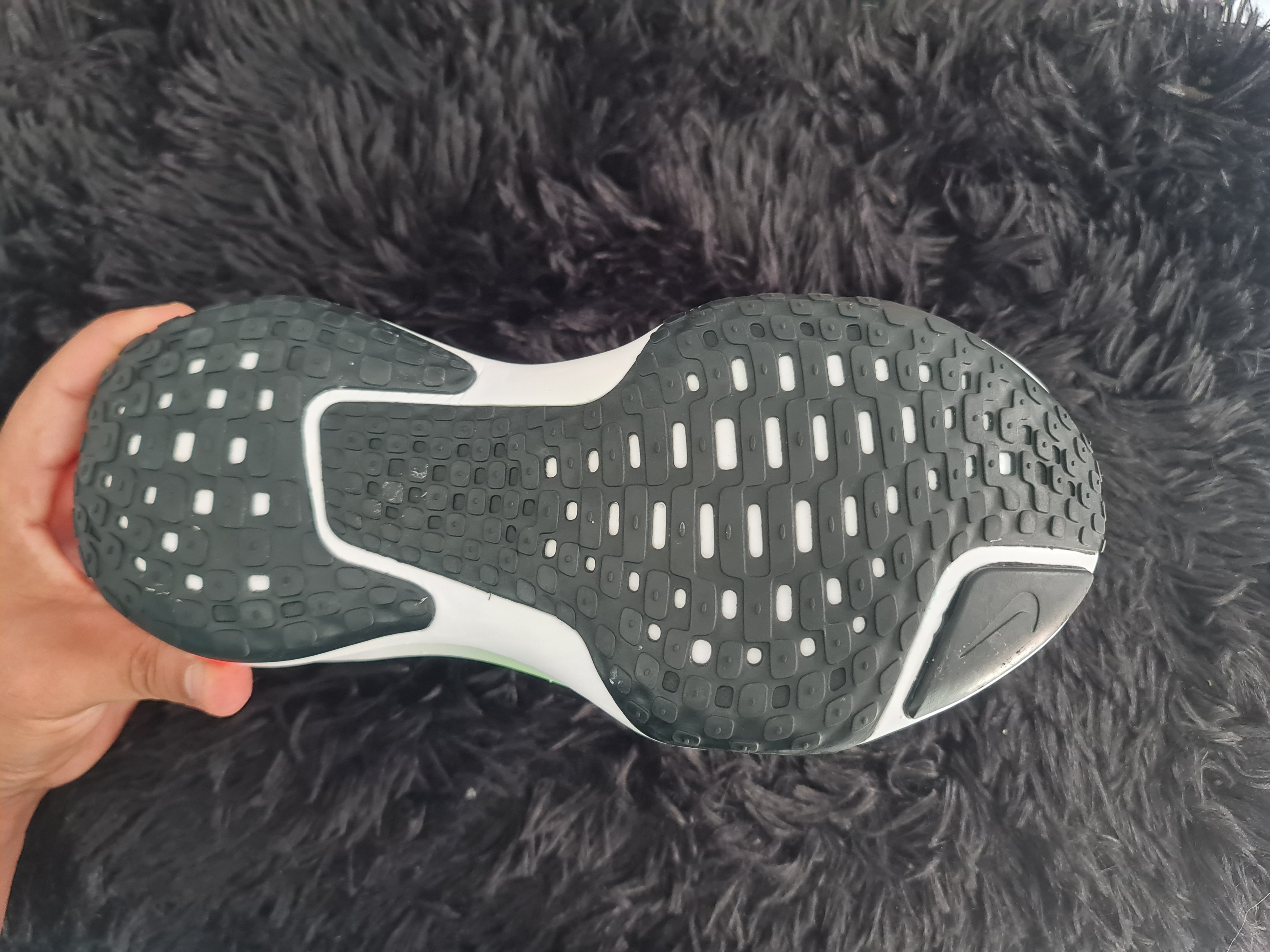 NIKE ZOOMX INVINCIBLE FLYKNIT 3 BLANCO — foto 5