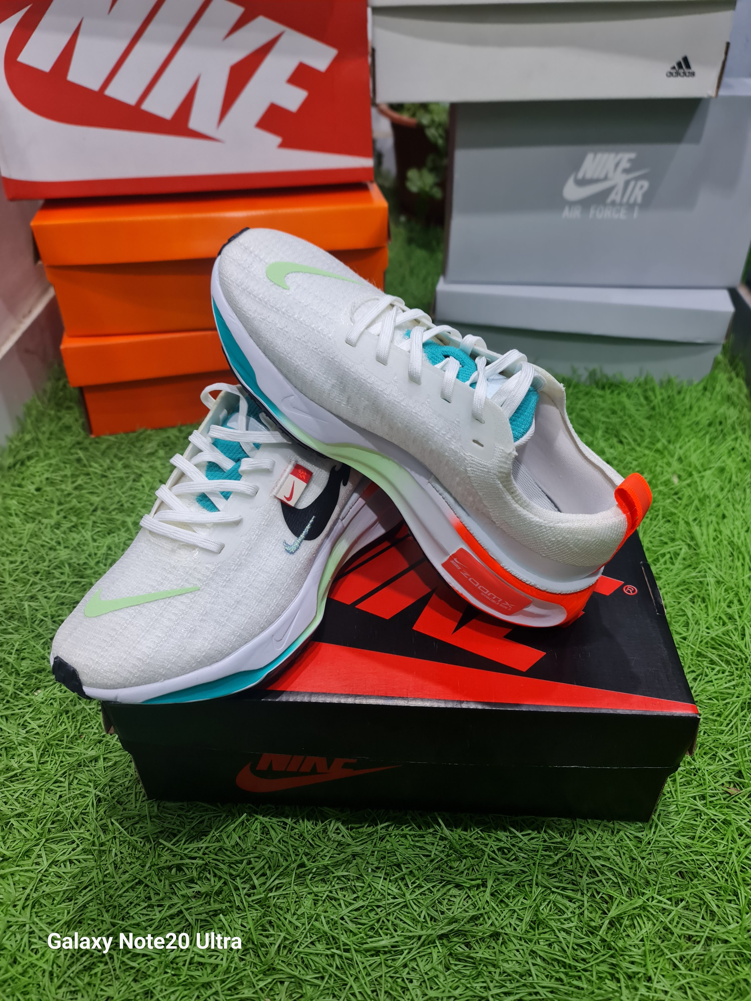 NIKE ZOOMX INVINCIBLE FLYKNIT 3 BLANCO