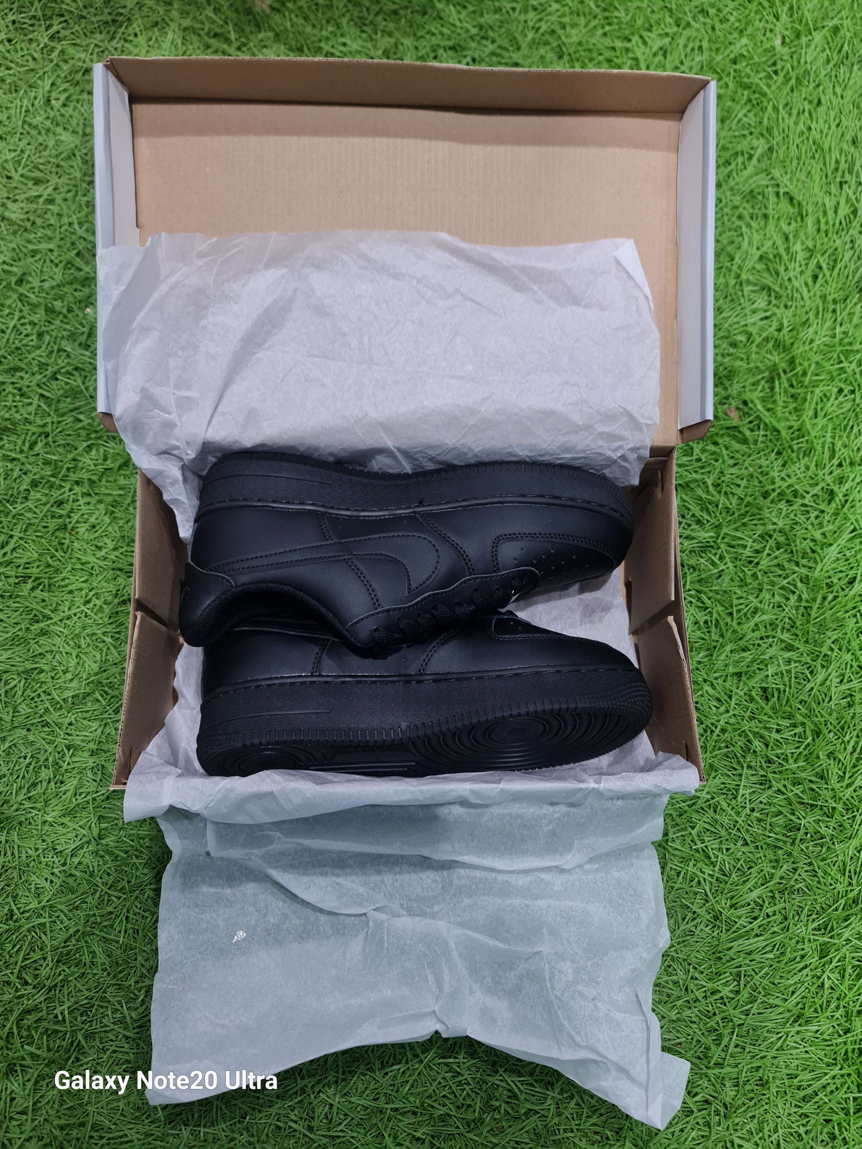 NIKE AIR FORCE 1 NEGRO — foto 2