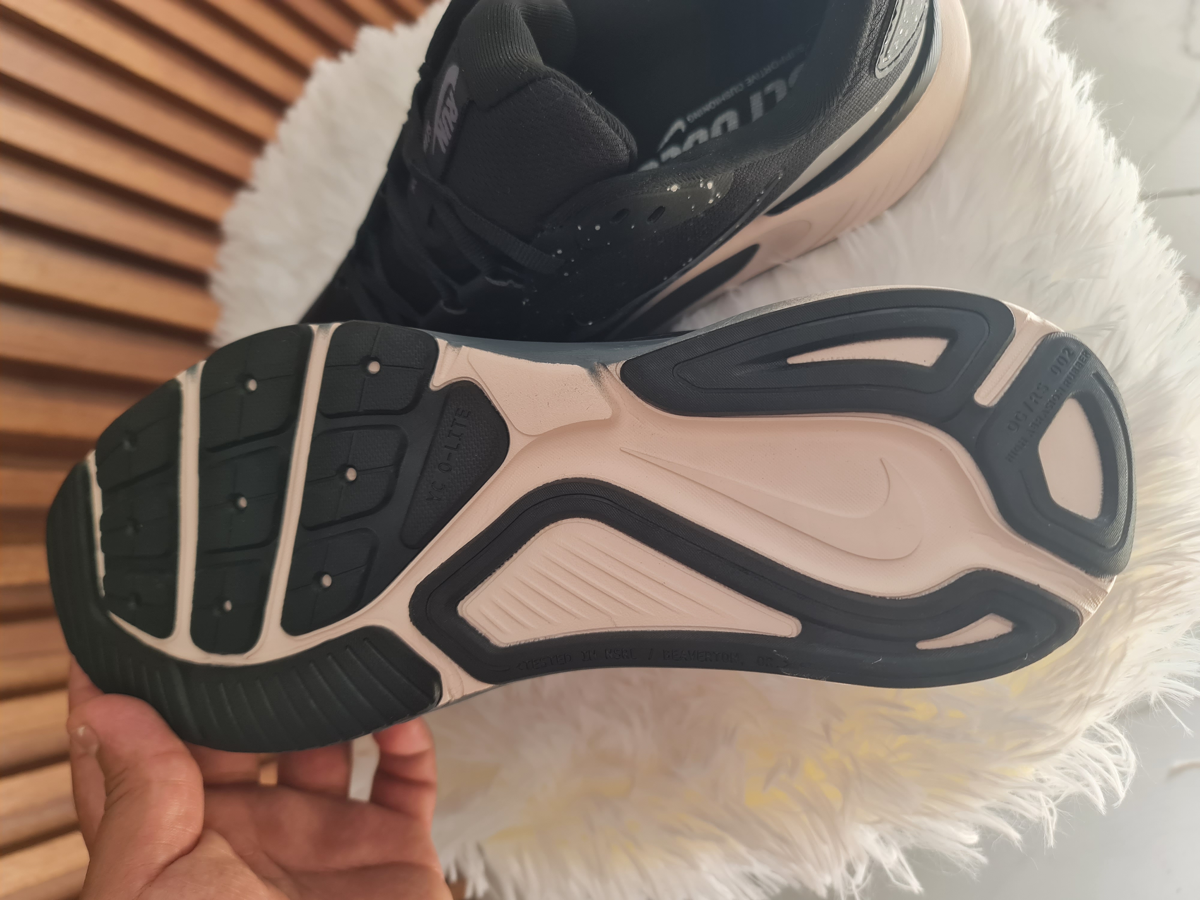 NIKE STRUCTURE 26 NEGRO — foto 4