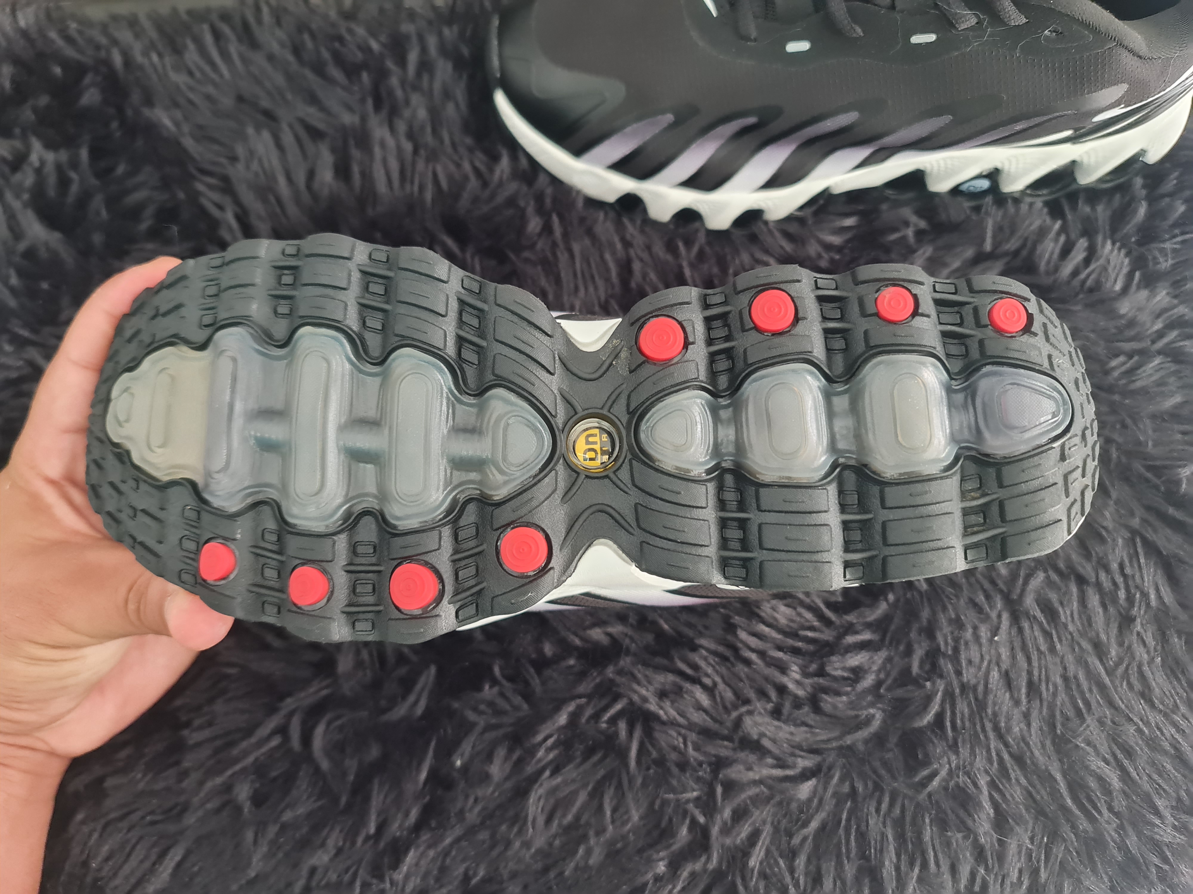 NIKE DN8 NEGRO — foto 3