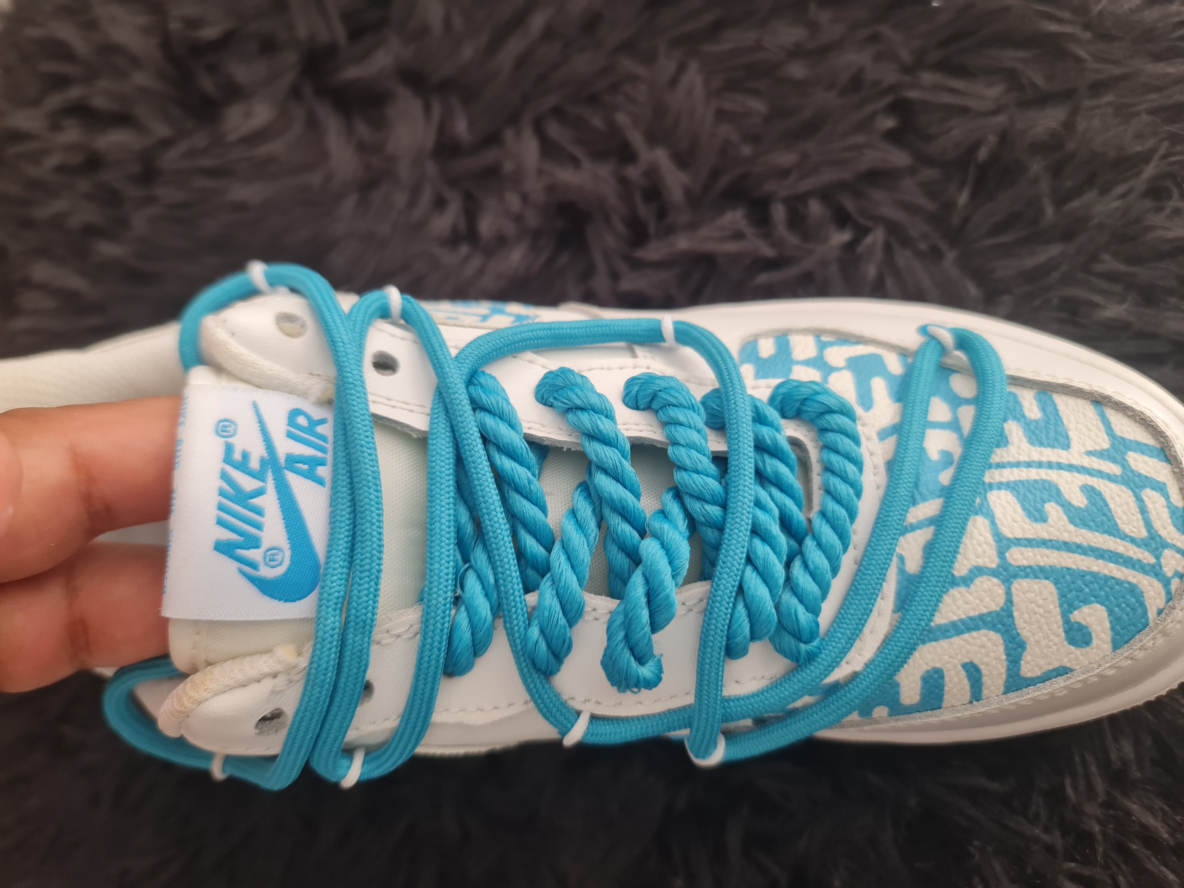 NIKE AIR FORCE 1 BLANCO/CELESTE — foto 3