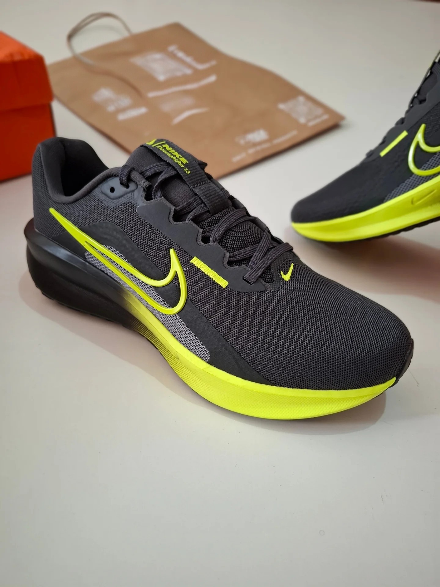NIKE DOWNSHIFTER 14
