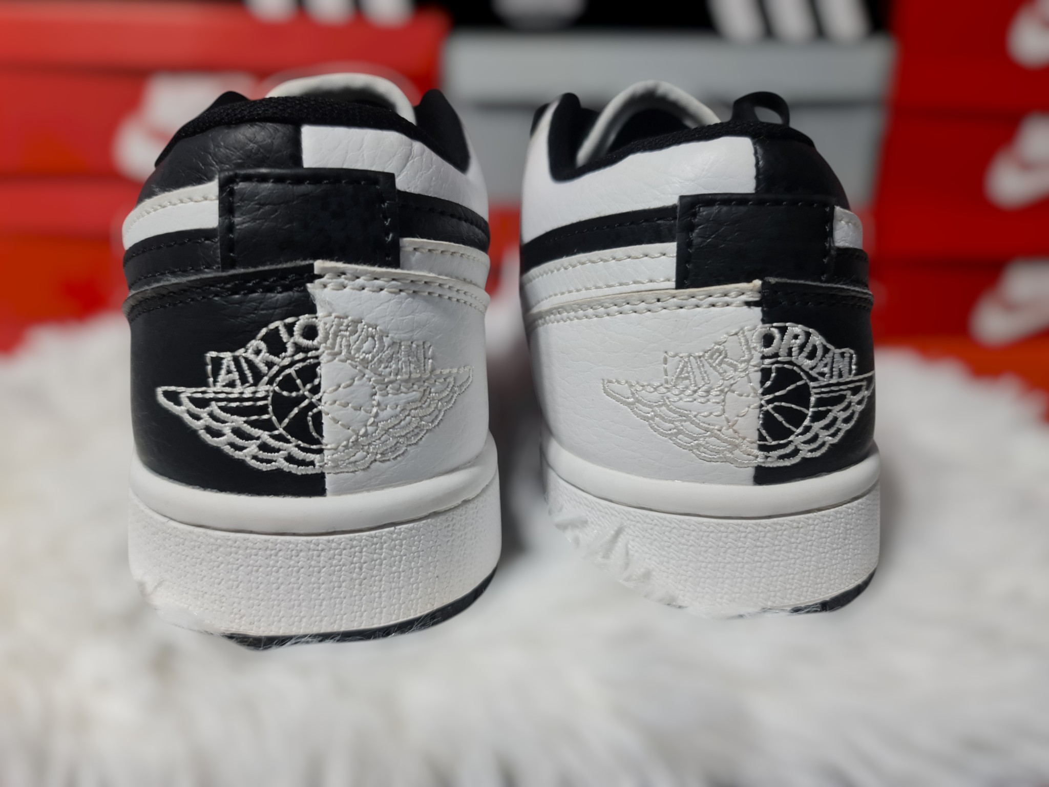NIKE AIR JORDAN 1 LOW BLANCO/NEGRO — foto 3